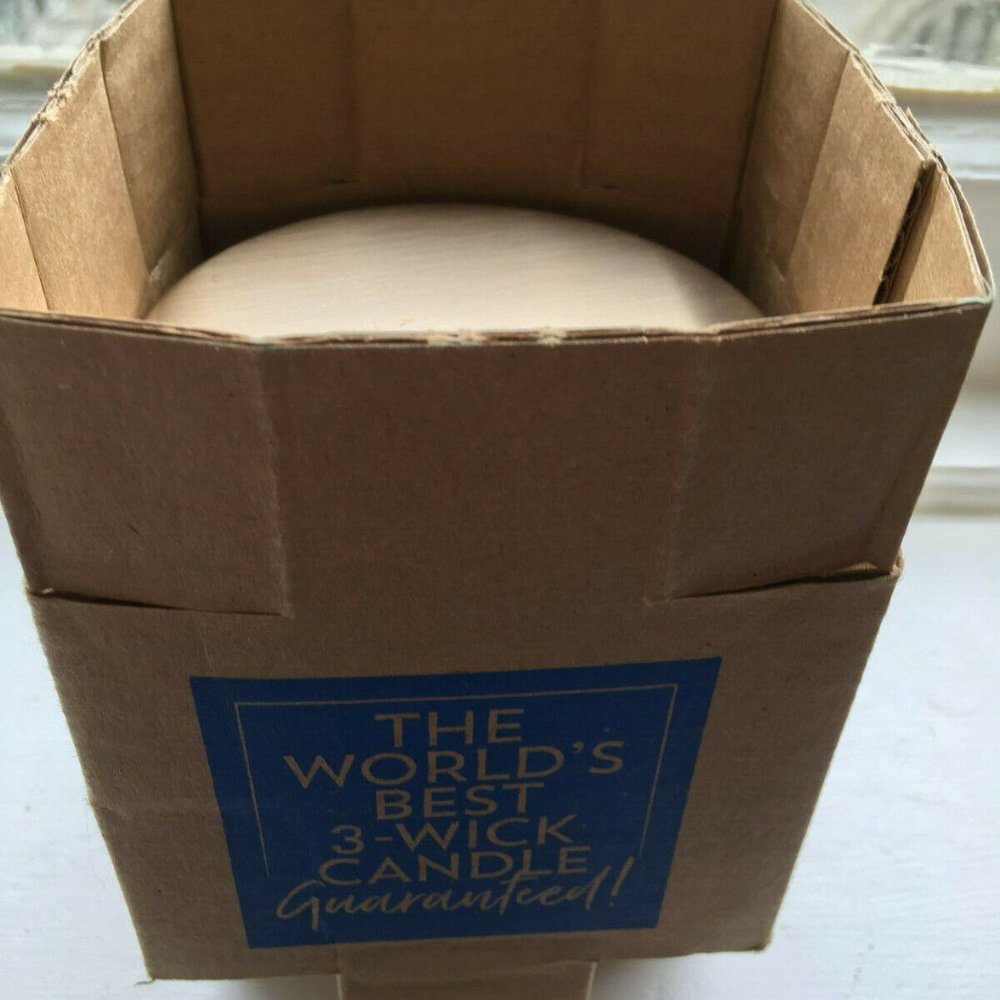 Bath and Body Works “Gather” Scented 3-Wick Candle Black Gold Label Rare - Picture 4 of 4